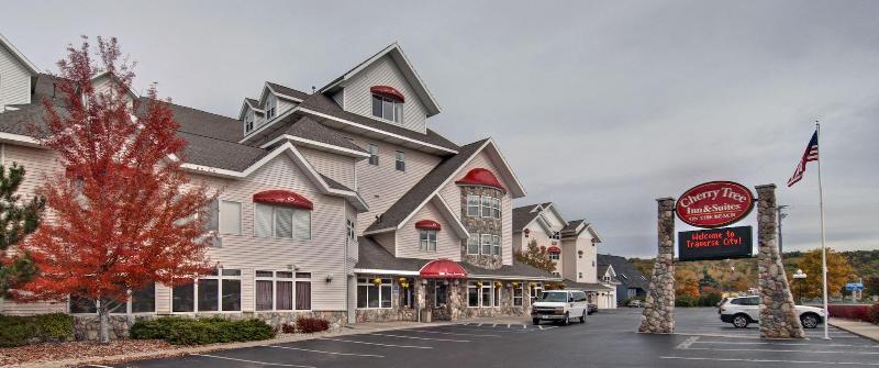 هتل Cherry Tree Inn & Suites