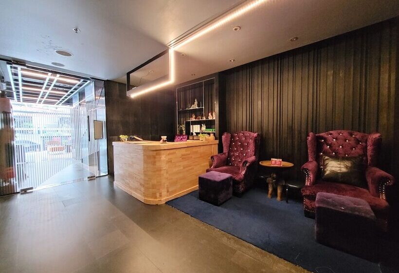 هتل Citrus Sukhumvit 13 Nana Bangkok By Compass Hospitality