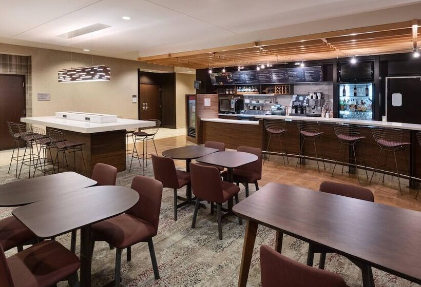 ホテル Courtyard By Marriott Pittsburgh Washington Meadow Lands