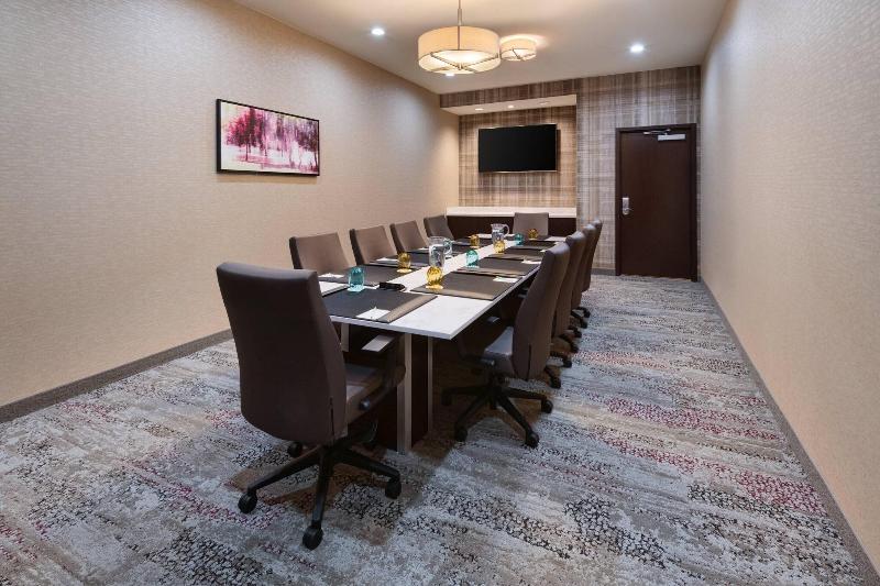 ホテル Courtyard By Marriott Pittsburgh Washington Meadow Lands