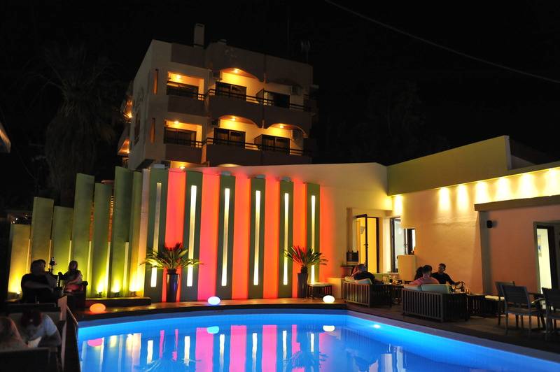هتل Heleni Beach