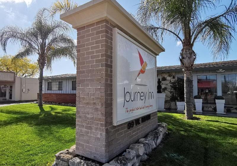 هتل Journey Inn