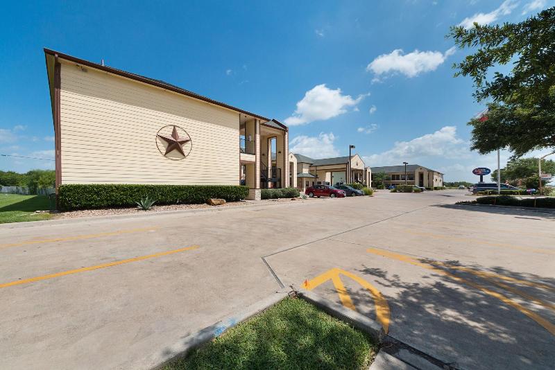 هتل Lone Star Inn And Suites Victoria