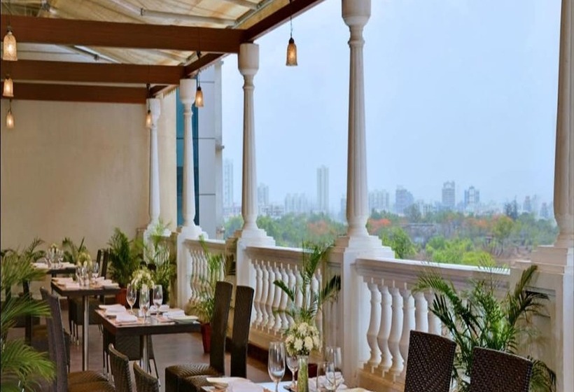 هتل Majestic Court Sarovar Portico Navi Mumbai