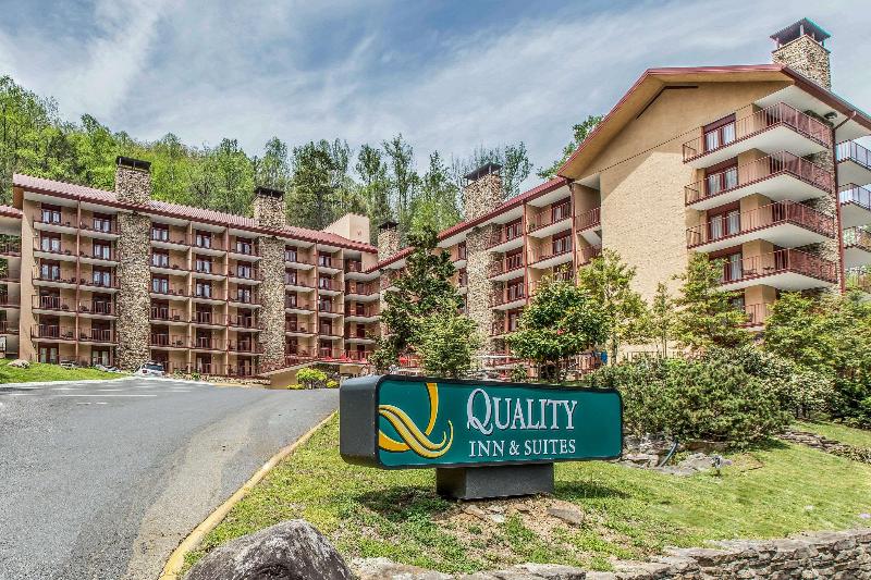 هتل Quality Inn & Suites
