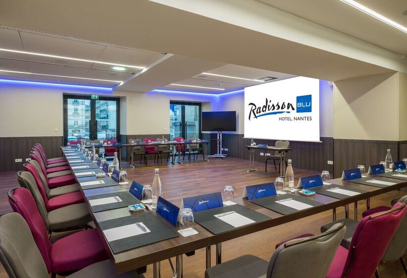 هتل Radisson Blu , Nantes