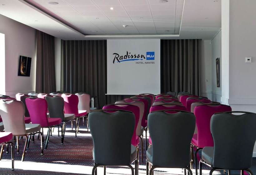هتل Radisson Blu , Nantes