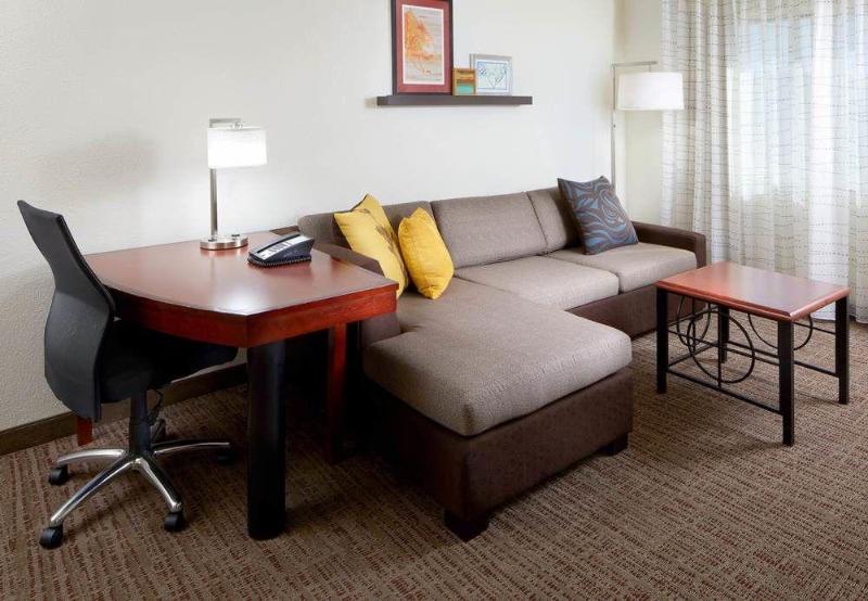 هتل Residence Inn By Marriott San Antonio Six Flags At The Rim
