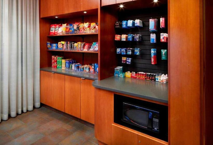 هتل Residence Inn By Marriott San Antonio Six Flags At The Rim