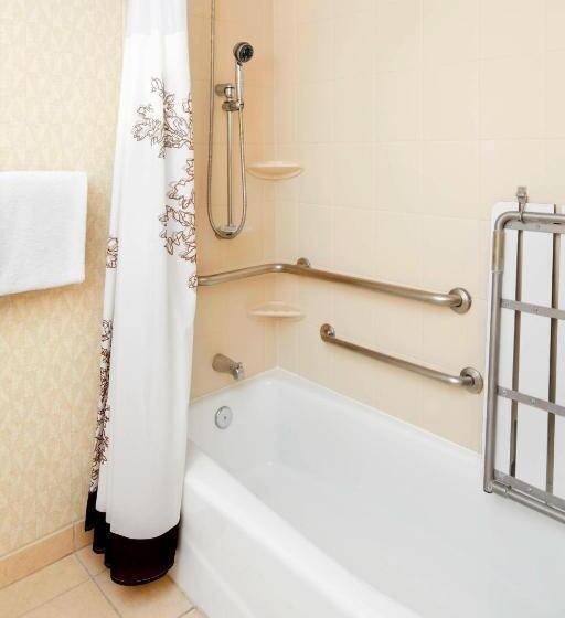 هتل Residence Inn By Marriott San Antonio Six Flags At The Rim