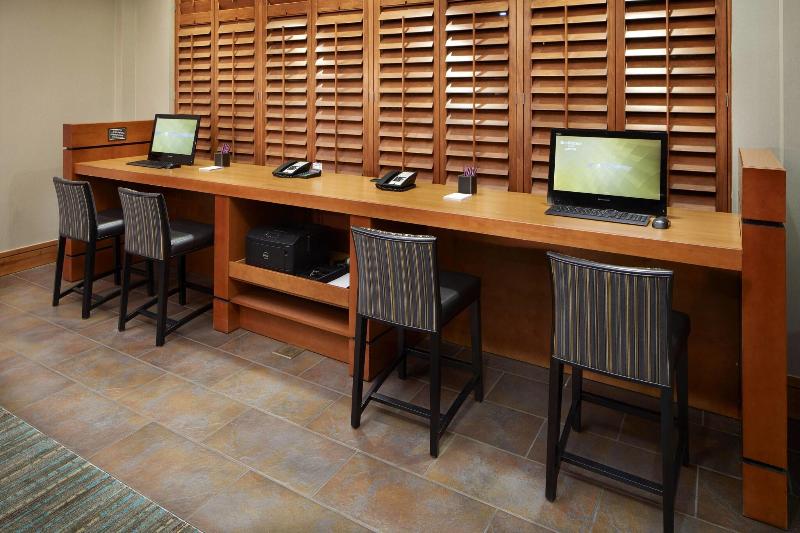 هتل Residence Inn By Marriott San Antonio Six Flags At The Rim