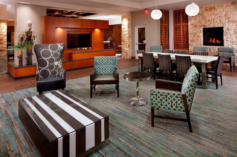 هتل Residence Inn By Marriott San Antonio Six Flags At The Rim