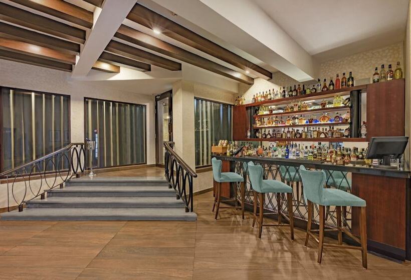 בית מלון כפרי Sterling Yercaud