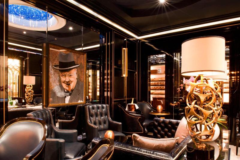 هتل The Wellesley Knightsbridge, A Luxury Collection , London