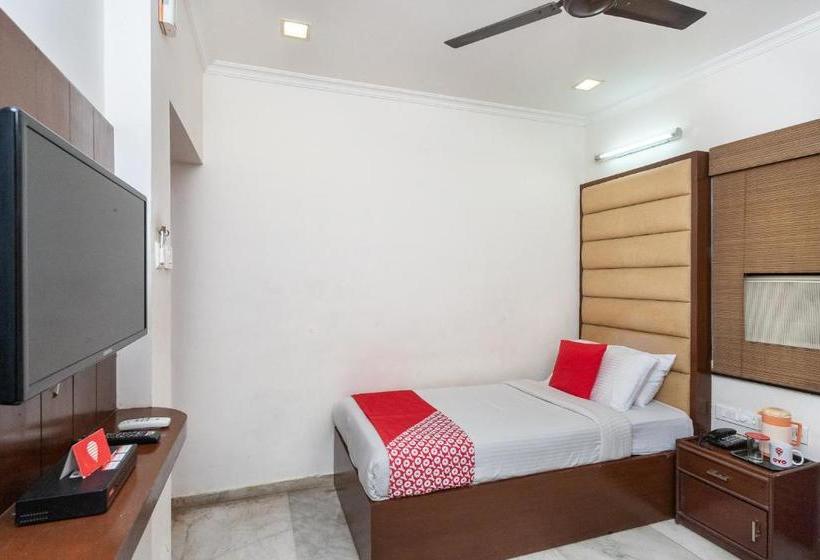 Hotel Treebo Trend Lake View Park Chennai