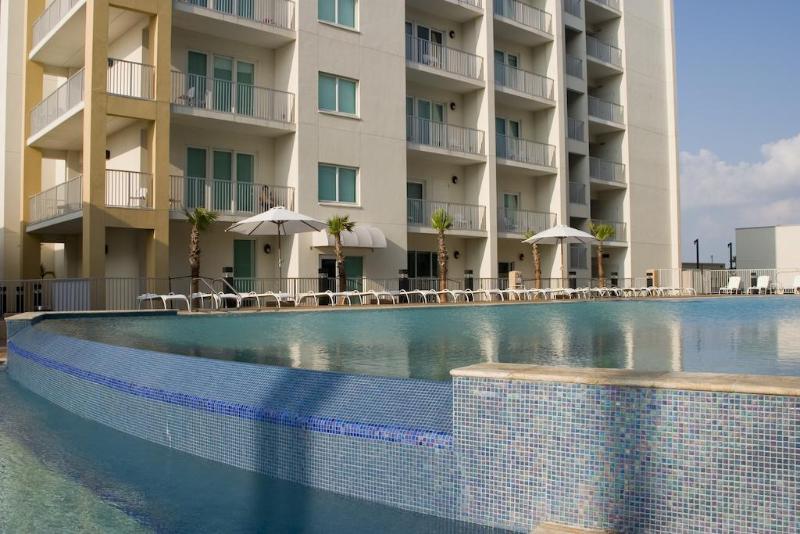 Peninsula Island Resort & Spa   Beachfront Property At South Padre Island