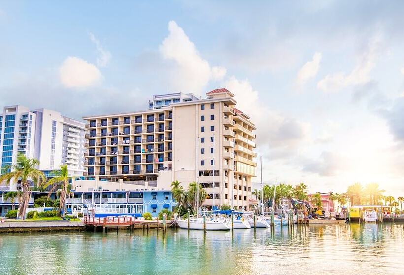 استراحتگاه Pier House 60 Clearwater Beach Marina