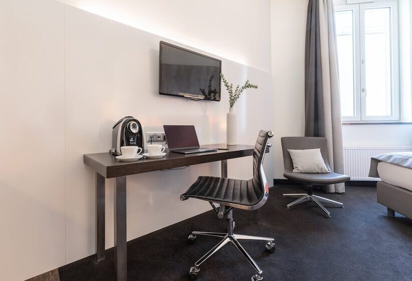 Garner Hotel Berlin   Mitte, An Ihg