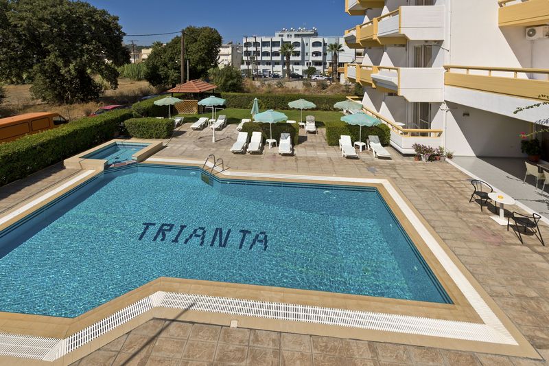 Trianta  Apartments