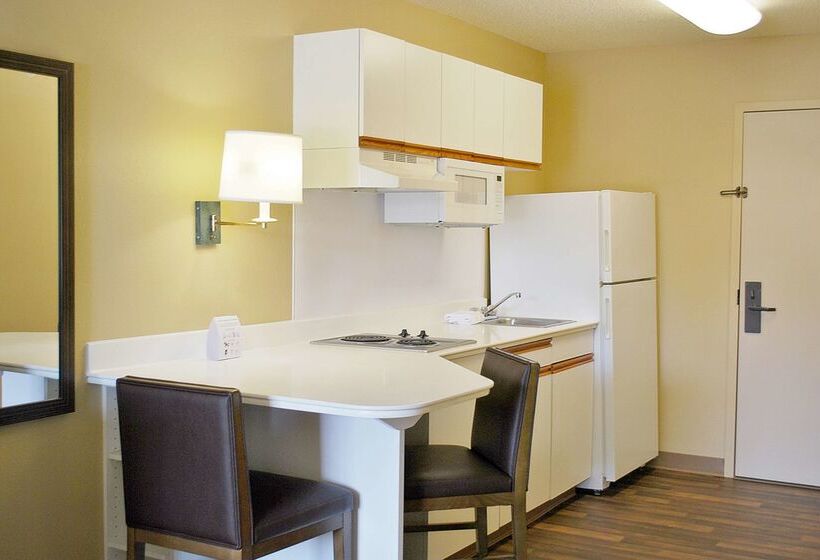 Extended Stay America Suites   Cleveland   Beachwood   Orange Place   North