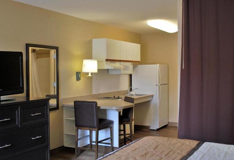 Extended Stay America Suites  Chicago  Lombard  Oakbrook