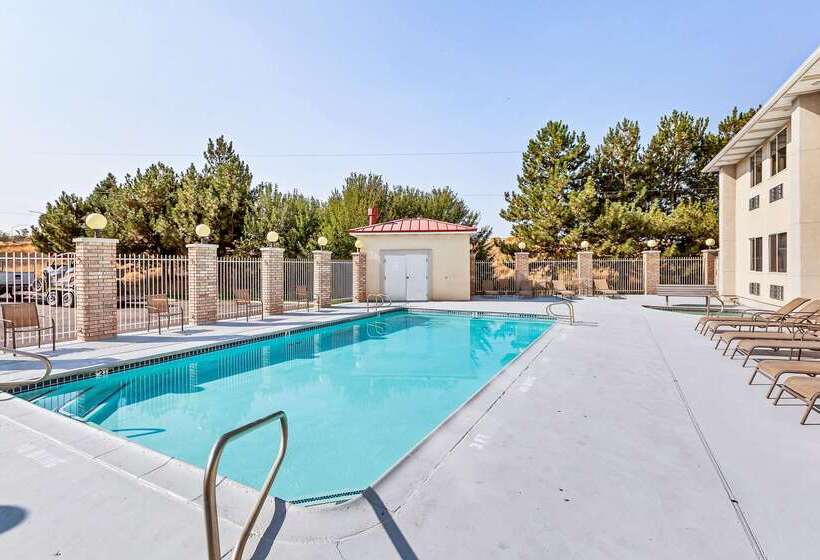هتل Americas Best Value Inn Cedar City