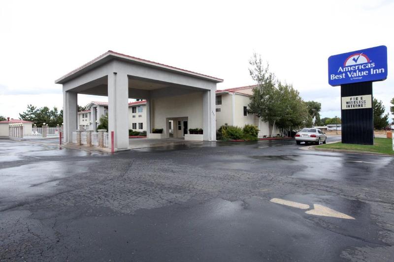 هتل Americas Best Value Inn Cedar City