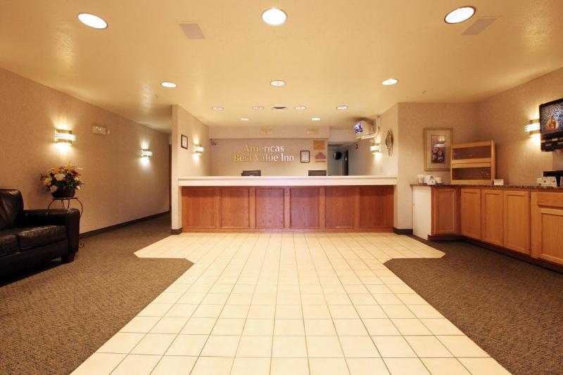 هتل Americas Best Value Inn Cedar City