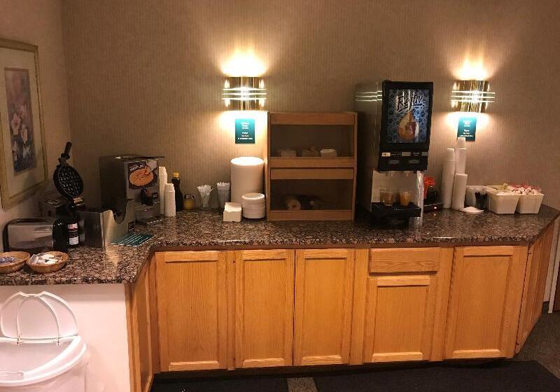 هتل Americas Best Value Inn Cedar City