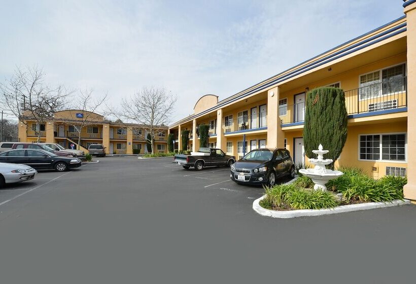 هتل Americas Best Value Inn Chico