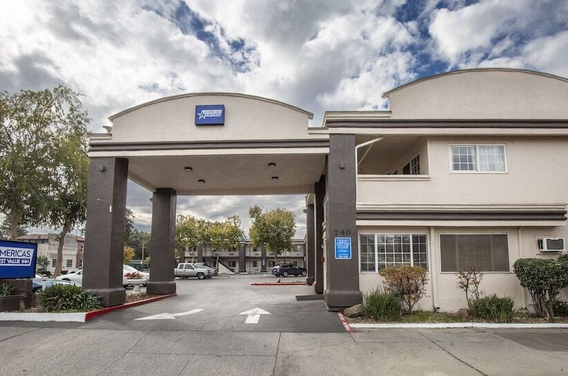 هتل Americas Best Value Inn Chico