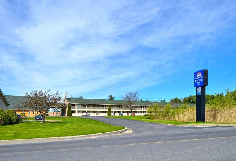 Hôtel Americas Best Value Inn Plattsburgh