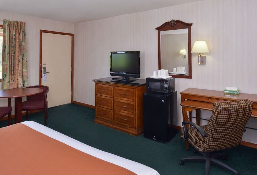 هتل Americas Best Value Inn Plattsburgh