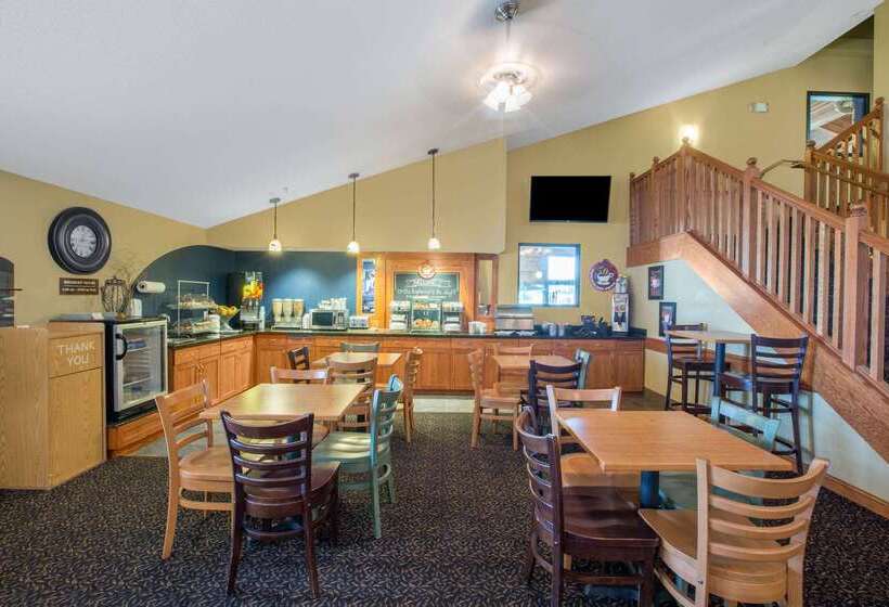 هتل Americinn By Wyndham Lincoln South