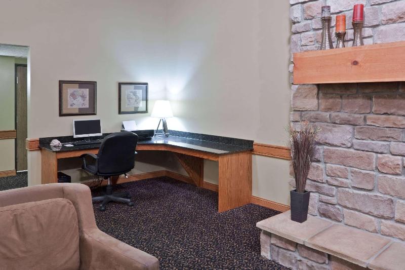 هتل Americinn By Wyndham Lincoln South