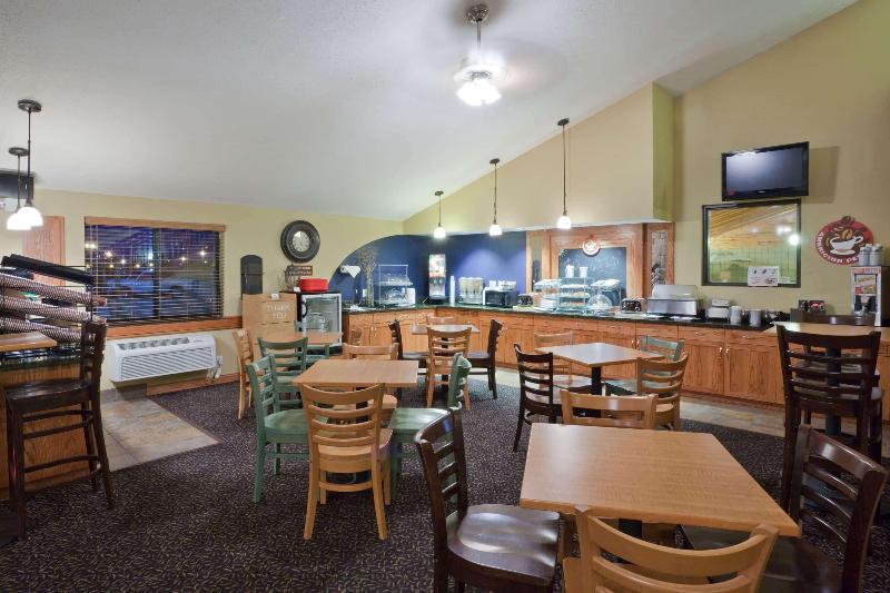 هتل Americinn By Wyndham Lincoln South
