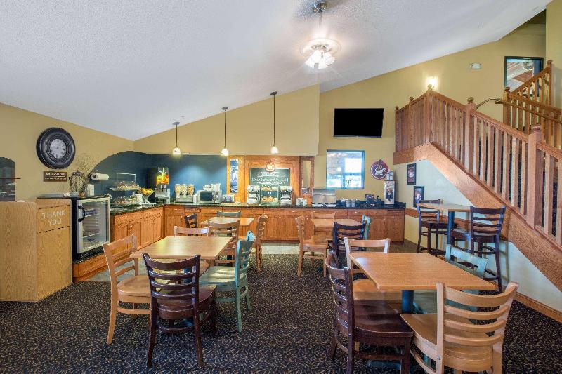 هتل Americinn By Wyndham Lincoln South