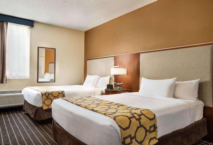 هتل Belmont Inn & Suites