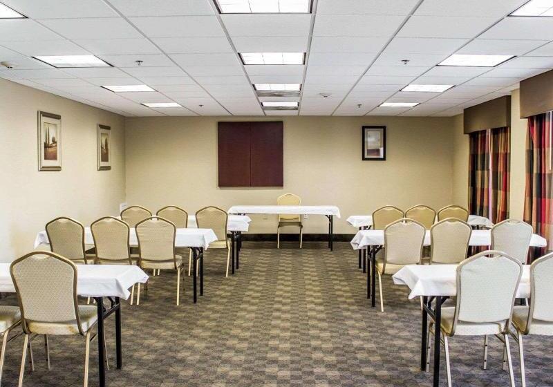 ホテル Comfort Suites Clayton  Garner