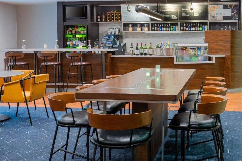 هتل Courtyard By Marriott Danbury