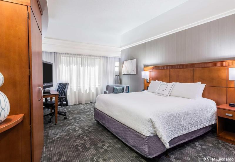 هتل Courtyard By Marriott Danbury