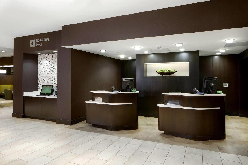 هتل Courtyard By Marriott San Antonio Six Flags At The Rim