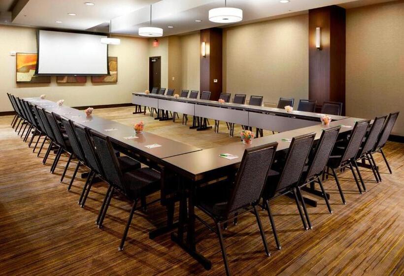 هتل Courtyard By Marriott San Antonio Six Flags At The Rim