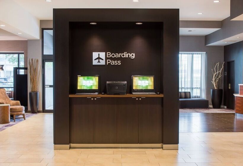 هتل Courtyard By Marriott Seattle Federal Way