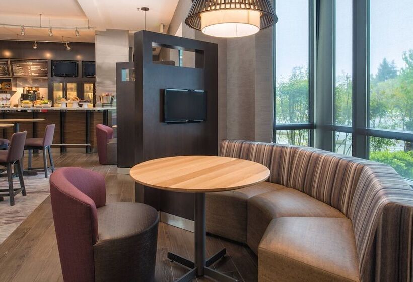 هتل Courtyard By Marriott Seattle Federal Way