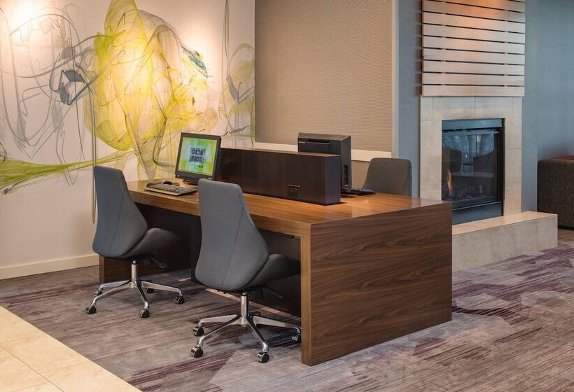 هتل Courtyard By Marriott Seattle Federal Way