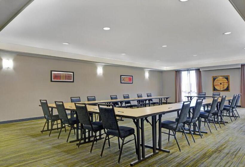 هتل Courtyard Shreveport Airport