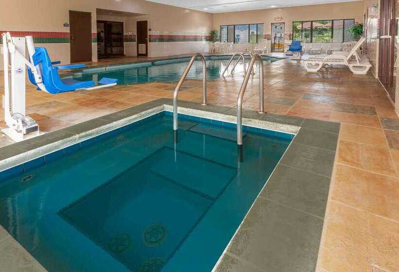 호텔 Days Inn By Wyndham Milan Sandusky South