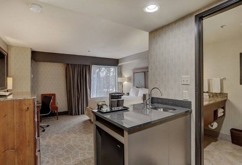 هتل Alpenrock Breckenridge, Curio Collection By Hilton