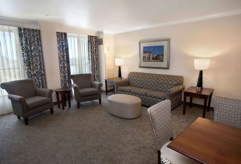 هتل President Abraham Lincoln Springfield   Doubletree By Hilton